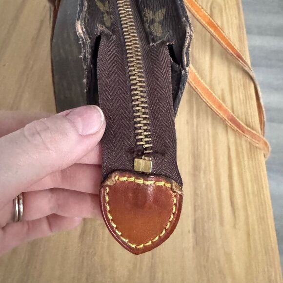 ✅AUTHENTIC✅LOUIS VUITTON BABYLONE SHOULDER BAG - Picture 8 of 16